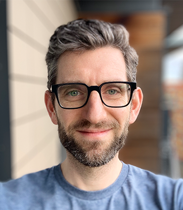 Adam Stone headshot