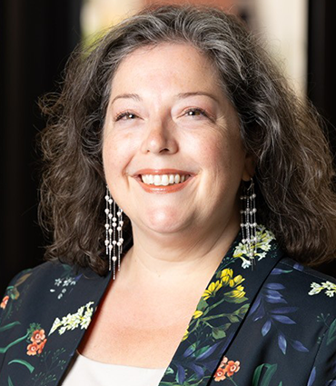 Vonessa Costa's headshot.