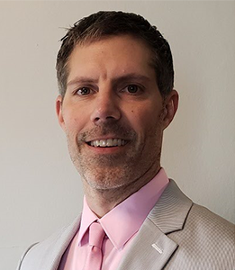 This is a headshot of Chris Bruce.