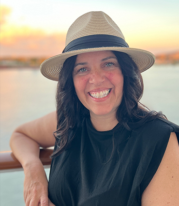 Headshot of Becky Stuckless.